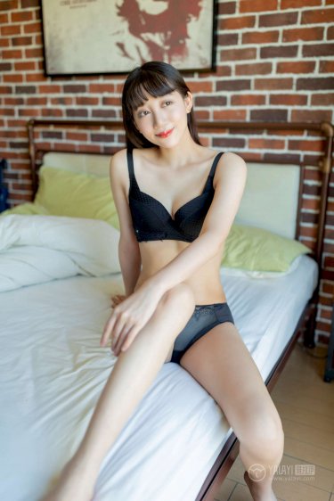 女子曲球